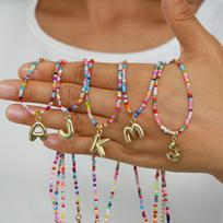 Spalvingas karoliukų raidės inicialo karoliai moterims, personalizuotas auksinės spalvos abėcėlės pakabukas, rankų darbo boho mados papuošalai, dovanos A auksas