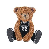 Naujausias didelis lokio veliūro siuvinėjimo pleistras aplikacija mielas lokio veliūro pleistras drabužių etiketėms didelis kiekis sandėlyje Bear in a jacket18*26.5cm brown