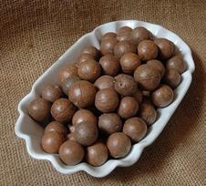 „Naturix24“ makadamijos riešutai su dubenėliu – 250 g maišelis