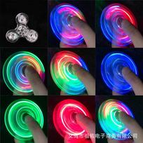 Krištolinis šviečiantis LED šviesos Fidget Spinner rankinis suktukas šviečia tamsoje EDC streso malšinimo žaislai kinetinis giroskopas vaikams white