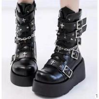2024 m. „Punk 2024 Spicy Girl“ apvalios galvos super šaunūs batai su sagtimi, suvarstomi trumpi motociklo batai moterims, 2024 m. naujas leidimas 35 juoda