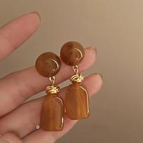 Cream Almond French Vintage Acrylic Long Earrings Light Luxury High Grade and Niche Design Earrings Women's Sunset Orange Earrings KTY