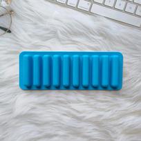 1 vnt. silikoninė ledų formelė, duonos, sausainių, keksiukų formelė, virtuvės kepimo skarda, aukštos temperatūros kepimo įrankis mėlyna