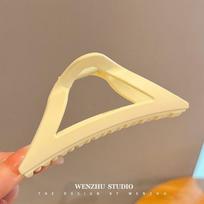 New Matte Triangle Grab Clip Women'S Back Head Hairpin Headgear High-End Temperament Disc Hair Shark Clip Hairpin