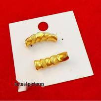 Curved Ox Horn Pendant Necklace: Gold Bamboo Section & Twisted Flower Design for Men & Women
