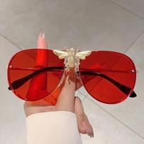Luxury Designer Big Bee Sunglasses Oversized Pilot UV400 Protection Vintage Punk Metal Eyeglasses for Women Men As The Picture