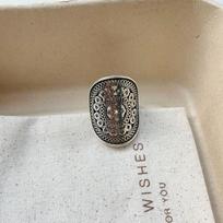 Retro hollow pattern ring, women's new light luxury high-end ethnic style, versatile fashion personality, open index finger ring