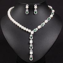 Women's Light Luxury Design Elegant Imitation Pearl Necklace Earring Set Fashionable And Versatile Niche Design Sense Set