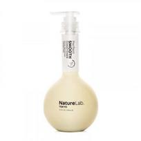NatureLab Tokyo Perfect Smooth Conditioner Glotnumo suteikiantis kondicionierius 340ml