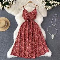 Fungus edge floral suspender dress, summer medium and long waist drawstring, thin retro first love coffee break dress One size fits all raudona