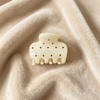 New French Milky White Polka Dot Grab Clip Cute High-End Shark Clip Hairpin Half Tie Hair On The Back Of The Head Temperament Hair Accessories