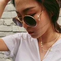 August Harmony Thelma sunglass chain Gold