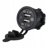 Automobilinis USB įkroviklis 4,2A su oranžiniu jungikliu