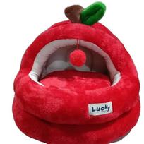 Jaukus obuolio formos katės guolis su kabomu žaislu, minkštas pliušinis pusiau uždaras augintinio lizdas vidaus katėms, šilta augintinio lova (Red,S 37*35*39cm) raudona