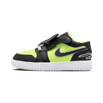 Jordan 1 Low Alt SE Black Cat Volt PS DX6667-701 28