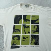 Senovinis k.d. lang Marškiniai BOXY Dideli Balti Ingenue Tour 1992 Brockum JAV 90-tieji 2XL