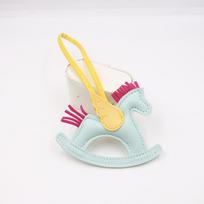 Pegaso odinis kuprinės pakabukas: Originalus dirželis studentų mokykliniams krepšiams, ponio aksesuaras, dovanų dekoracija Lanyard Rocking Horse šviesiai mėlyna spalva