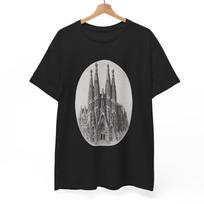 La Sagrada Familia T-Shirt: Gothic Cathedral Graphic Tee 4XL