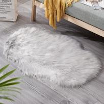 Minimalistinis ilgo plauko kilimas svetainei, miegamajam ar sofai Irregular 2-piece 60*90
