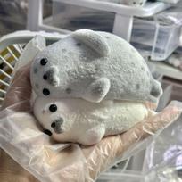 Naujoviškas Taba Squishy Lėtai atsigaunantis Didelis Ruonio Spaudomas Žaislas Animacinis Spalvingas Imitacinis Ruonio Spaudomas Žaislas Minkštas Gyvūno Ruonio Fidget Žaislas balta