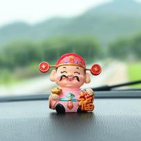 Feng Shui Resin Fortune God Car Ornament With Moving Head For Prosperity And Celebration Blessing