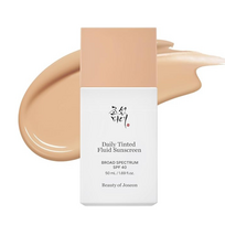 Beauty of Joseon Daily Tinted Fluid Sunscreen Broad Spectrum SPF30 apsauginis kremas nuo saulės su atspalviu, LP110, 50 ml.