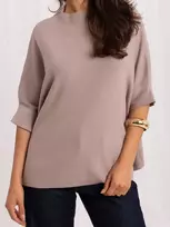 Tamsiai smėlio oversize megztinis