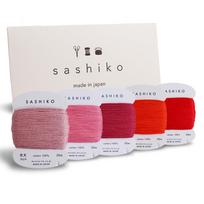 Daruma Sashiko Medium Card Type x 5 with Sashiko Sewing Embroidery Value Set Thread, Weight, 100% Cotton, (30m) Colors, Manual, & (Hanafubuki) raudona