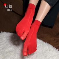 Sexy five-finger stockings, sub-toe oily medium tube socks, oily and silky, black silk summer, ultra-thin and breathable, unisex oily short tube - divided into big toe raudona