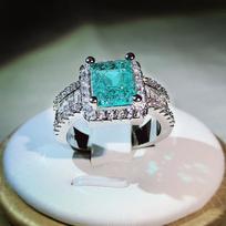 CopperExquisite Square Four-Claw Light Green Zircon Ring Ladies T-Stone Single Row Ring Party Birthday Gift 6