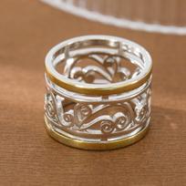 Luxurious two-color hollowed-out curly pattern ring made of copper. Women's jewelry ring suitable for parties and gatherings. 9