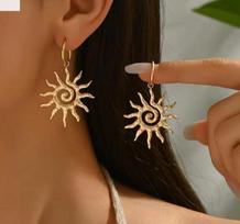 Sun Pendant Earrings, Gold-Tone Dangle Drop Earrings for Women One Size