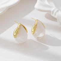 Vintage Textured Amber Waterdrop Resin Stud Earrings for Women French Style Personality Earring Wedding Party Jewlry Accessories
