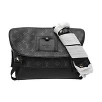 [Pre-Owned] Voyager Series Classic Monogram Coated Canvas Messenger Bag - Excellent #JLCPZT ONE SIZE