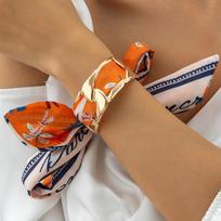 Leopardo Rašto Šilkinis Skara Apyrankės Manžetės Taškeliais Juostele Apvyniotas Metalinis Platus Apyrankė Etninis Dizainas Europos Amerikietiško Stiliaus WHITE&50-52mm orange
