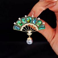 New Chinese Style Abalone Fan High-end Women's Exquisite Light Luxury High-end Brooch 3cm*5cm