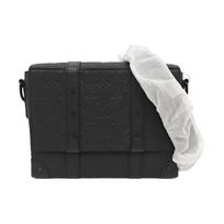 [Pre-Owned] Classic Monogram Embossed Fashionable Cool Soft Box Small Square Bag Messenger Shoulder Crossbody Bag - Excellent #1GWTEMG ONE SIZE
