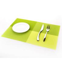 WHQ 4 vnt./rinkinys Padėkliukai PVC Stalo kilimėlis Spalvoti blokai Pietų lėkštės padėkliukai Padėkliukai Židinio dangalas 30*45cm Lėkštė Baras Tapete de lugar 4pcs set žalia