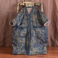 „Johnature Women Vintage Print“ gėlėtas ilgas parkas V formos kaklo mygtukas laisvas šiltas paltas 2021 m. žiemos nauji lininiai moteriški drabužiai kišeniniai parkai One Size mėlyna