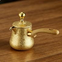 Turkiškas kavos puodas Atsparus rūdijimui Nerūdijantis plienas Vanduo Tolygus šilumos paskirstymas 550ML Gold Lid Style 1 brown