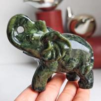 Elephant Shaped Natural Jade Carving Classic Elephant Ornament Home Decor Reiki Healing 5cm/1.97inch