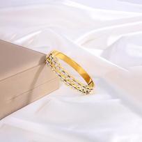 Fashionable and Luxurious Girl’s High-end Bracelet 17CM