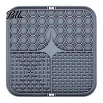 Interactive Dog Feeding Toy Square Silicone Lick Mat with Suction Cup Anxiety Relief Pet Food Slow Feeder Bowl Anti-tip Eating Peanut Butter S pilka