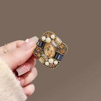 Medieval High-end Femininity, Retro High-end Luxury Brooch 3cm*5cm