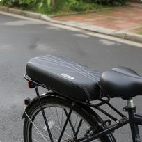 Dviračio galinė sėdynė su atlošu Patogi vaikiška dviračio universali tvirtinama ant bagažinės keleivio pagalvėlė Black Thickened Seat