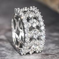 Huitan Luxurious Finger Rings for Women with Dazzling Cubic Zirconia Fashion Gorgeous Jewelry for Wedding Chic Noble Accessories 9