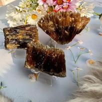 Natural Raw Amber Ore Specimen Feng Shui Style Calcite Crystal for Home Desktop Ornament Garden Decoration Angel Souvenir Model (as the picture,One Size)