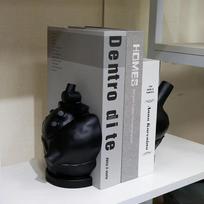 Heart-Shaped Resin Book Stand - Anatomical Design Desk Organizer for Home & Office Decor, Perfect for Valentine'S Day, Easter (Black,One Size) juoda