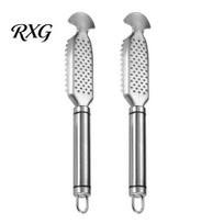 Space Saving Kitchen Essentials Fish Scale Remover Tool, 304 Stainless Steel Scaler with Seafood Preparation Tool Garlic Masher, 2-in-1 Gadget 2pcs