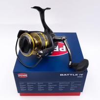 PENN BATTLE IV 4000 DX Verpimo ritė Kairiarankė 6 Guoliai Jūros Žvejyba Long Casting Masalo Ritė black